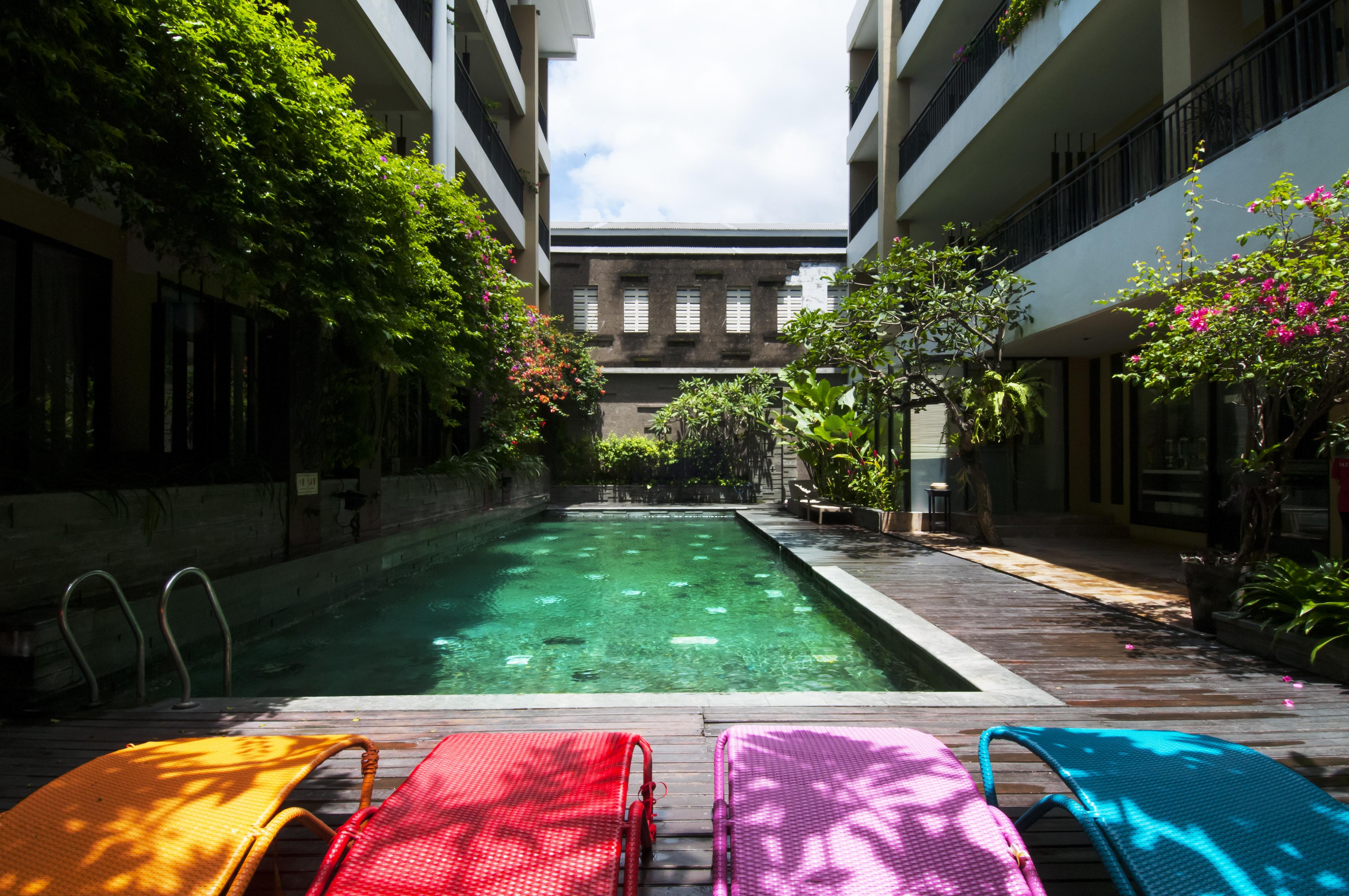 100 Sunset Kuta Hotel & Ballroom ภายนอก รูปภาพ