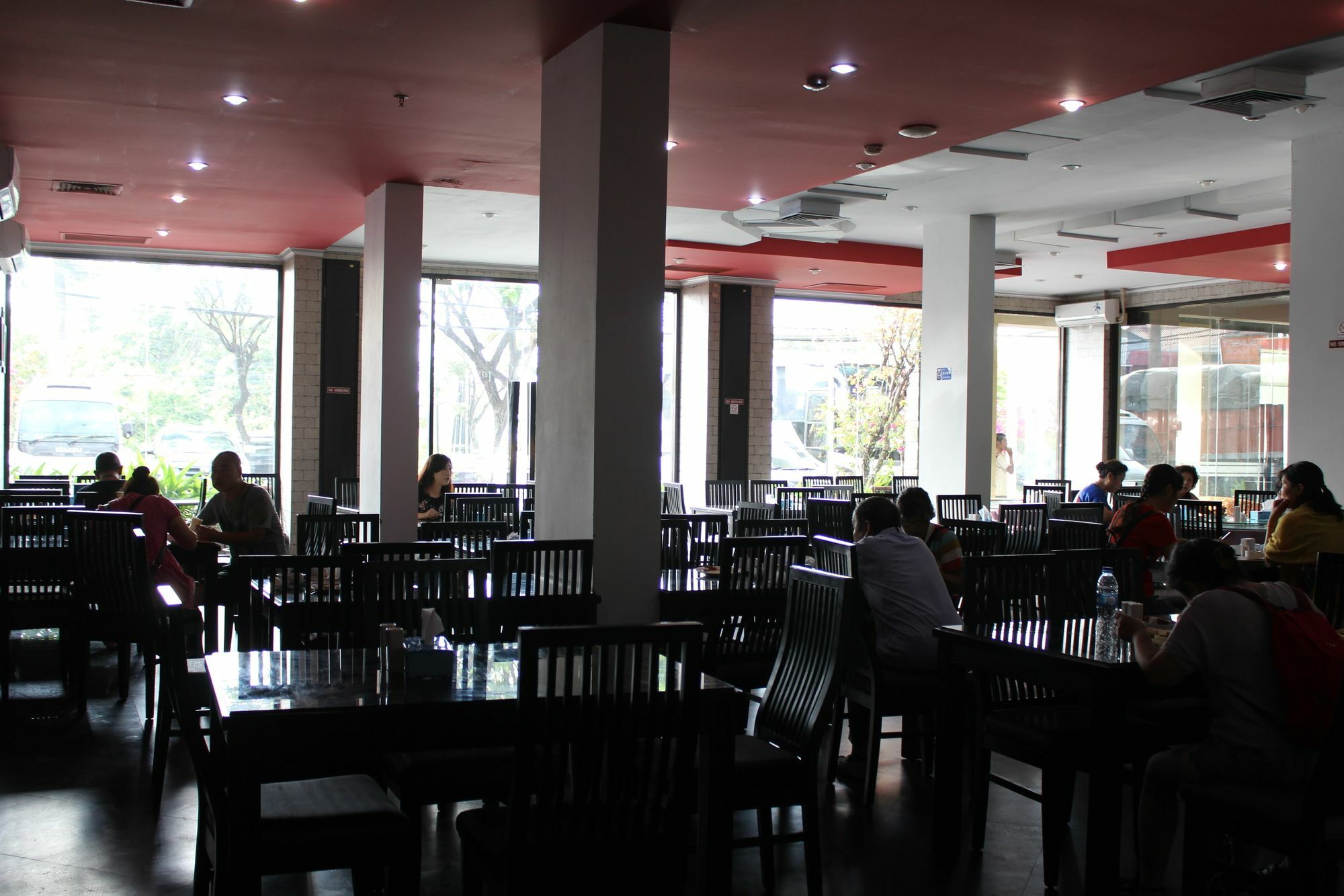 100 Sunset Kuta Hotel & Ballroom ภายนอก รูปภาพ